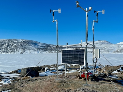Photo of weather station